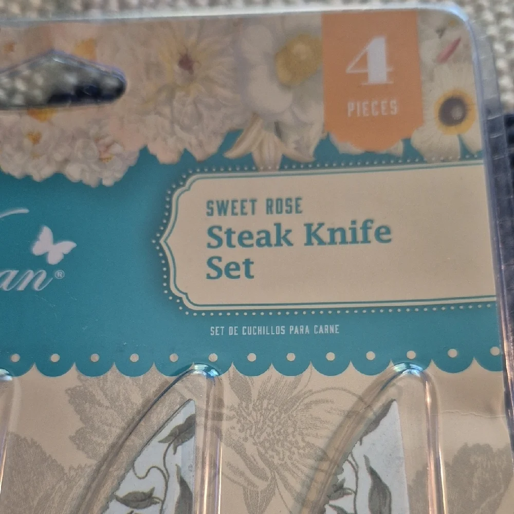 The Pioneer Woman Blue Floral Steak Knives